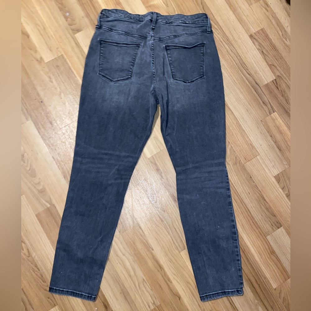 Women’s High Rise Skinny Jeans - Picture 6 of 8